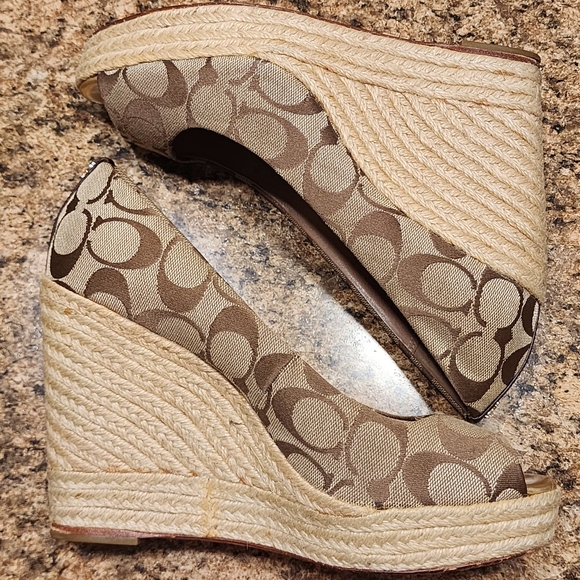 COACH "Milan" Monogram "C" Canvas Peep-Toe Wedge Espadrilles - Size 8.5 - Picture 3 of 8
